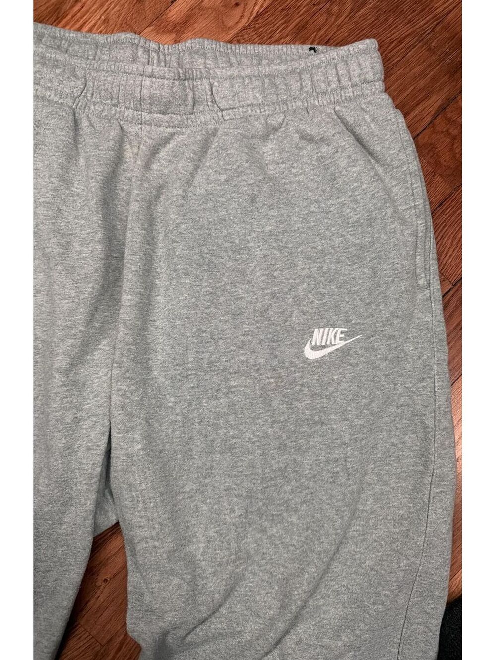 Large - Men - Nike Gray Sweatpants Joggers - Picture 2 of 8